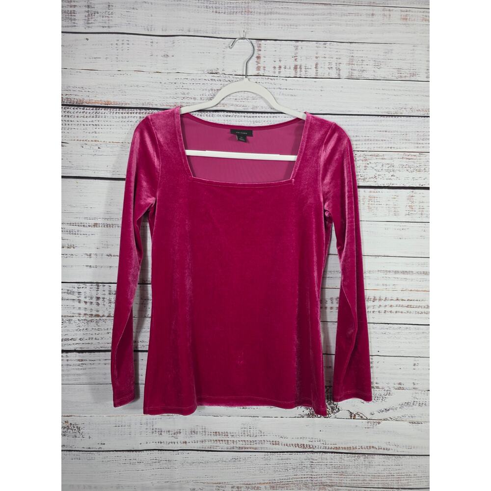 Halogen Velvet Crushed Vibrant Pink Top in women's xs